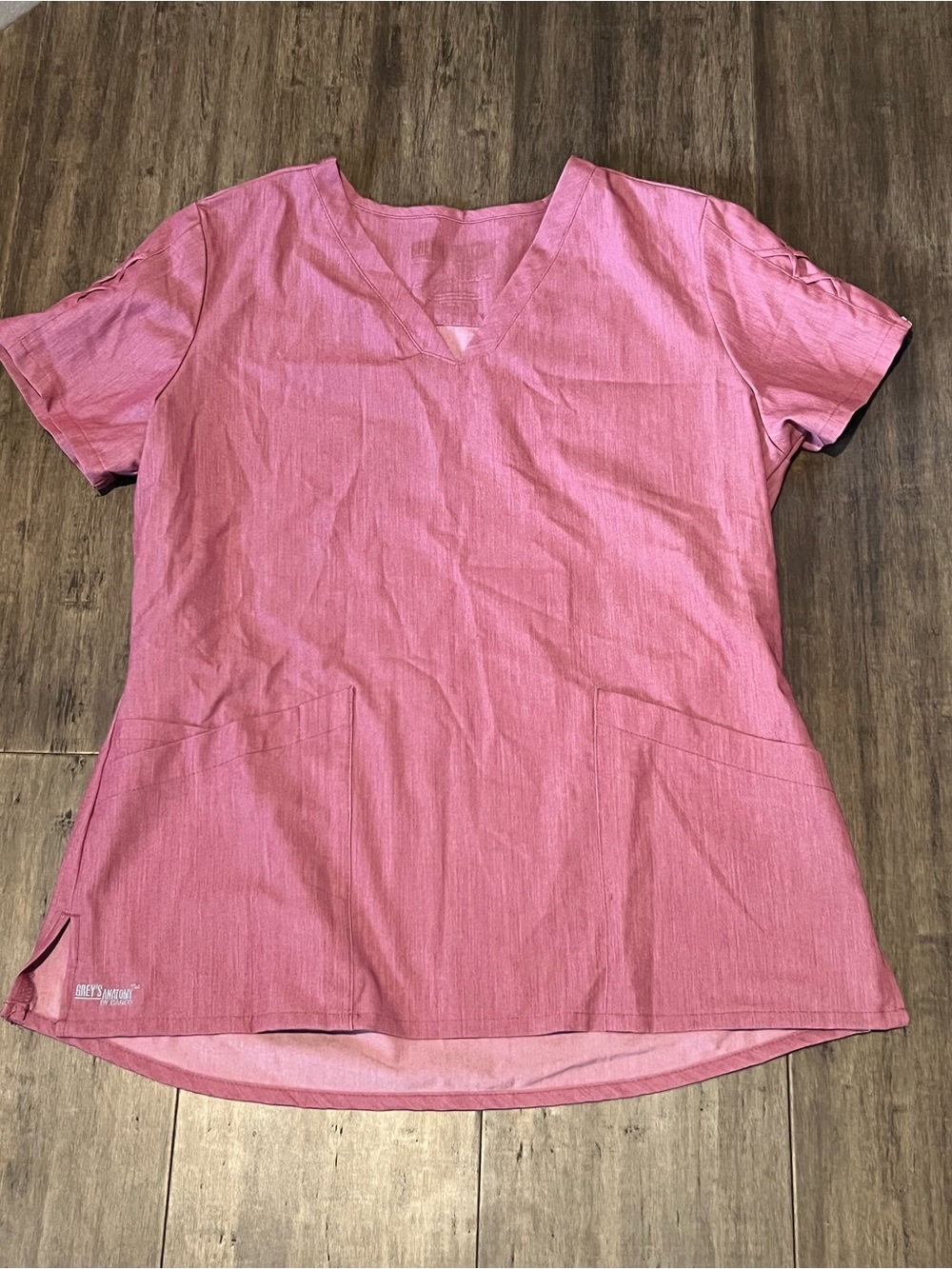 Women’s Greys Anatomy by Barco scrub medical top heathered red sz M